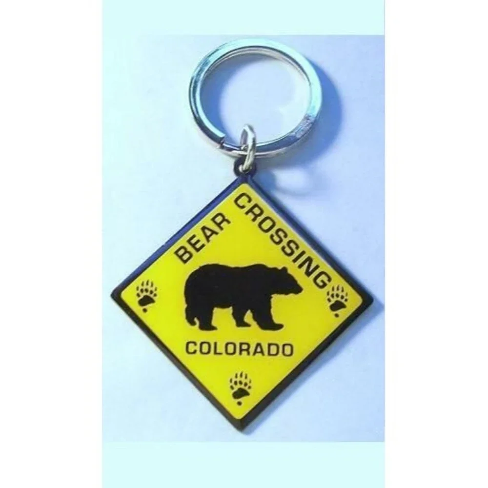 COLORADO, BEAR CROSSING 👀 Enameled Keychain
